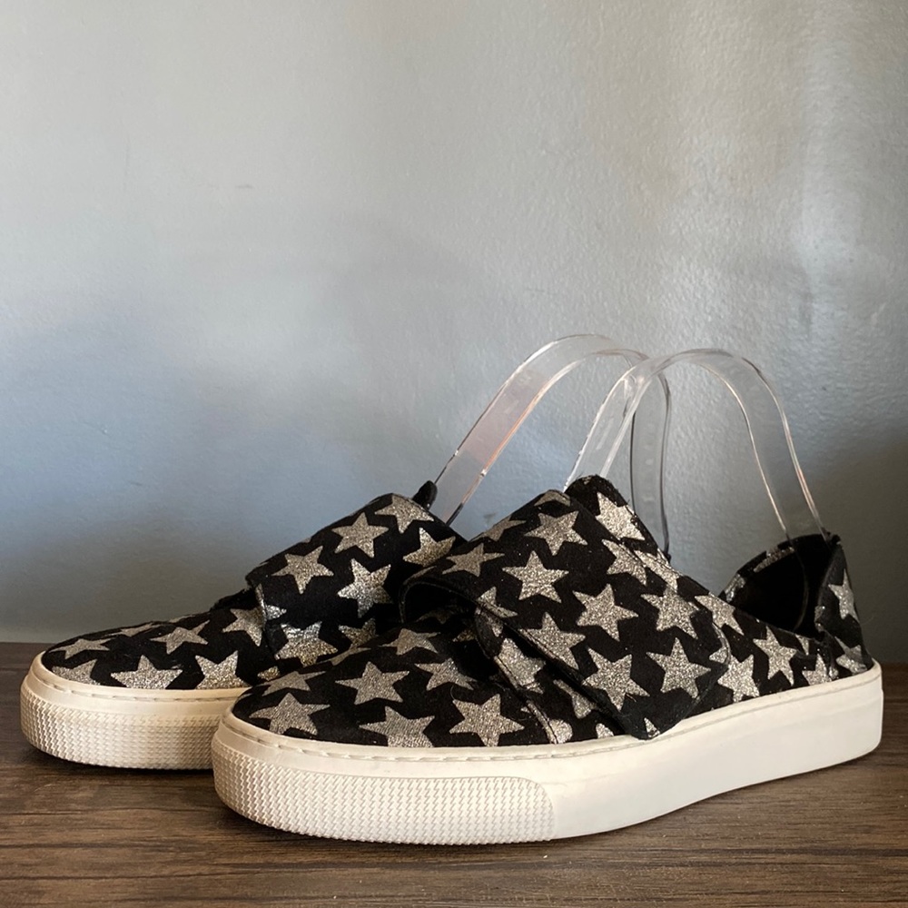 ZCD Montreal Sneaker size 7.5 worn once!